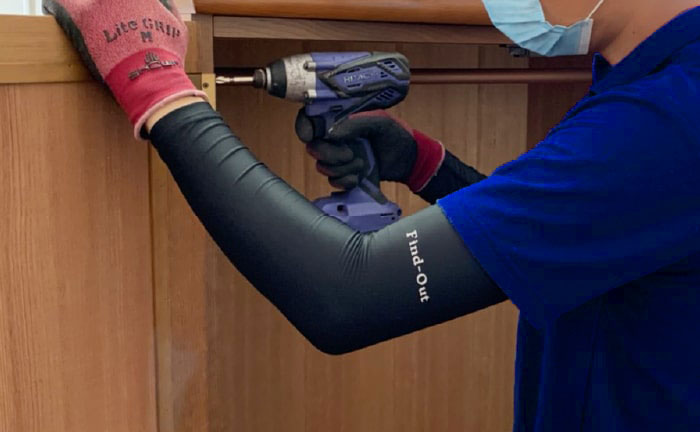 大きな家具は分解から実施