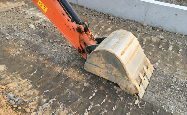 埋蔵物の確認・整地作業