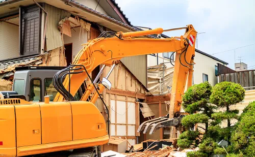 解体工事サービス｜栃木・宇都宮の不用品・粗大ゴミ回収業者クオーレ 
