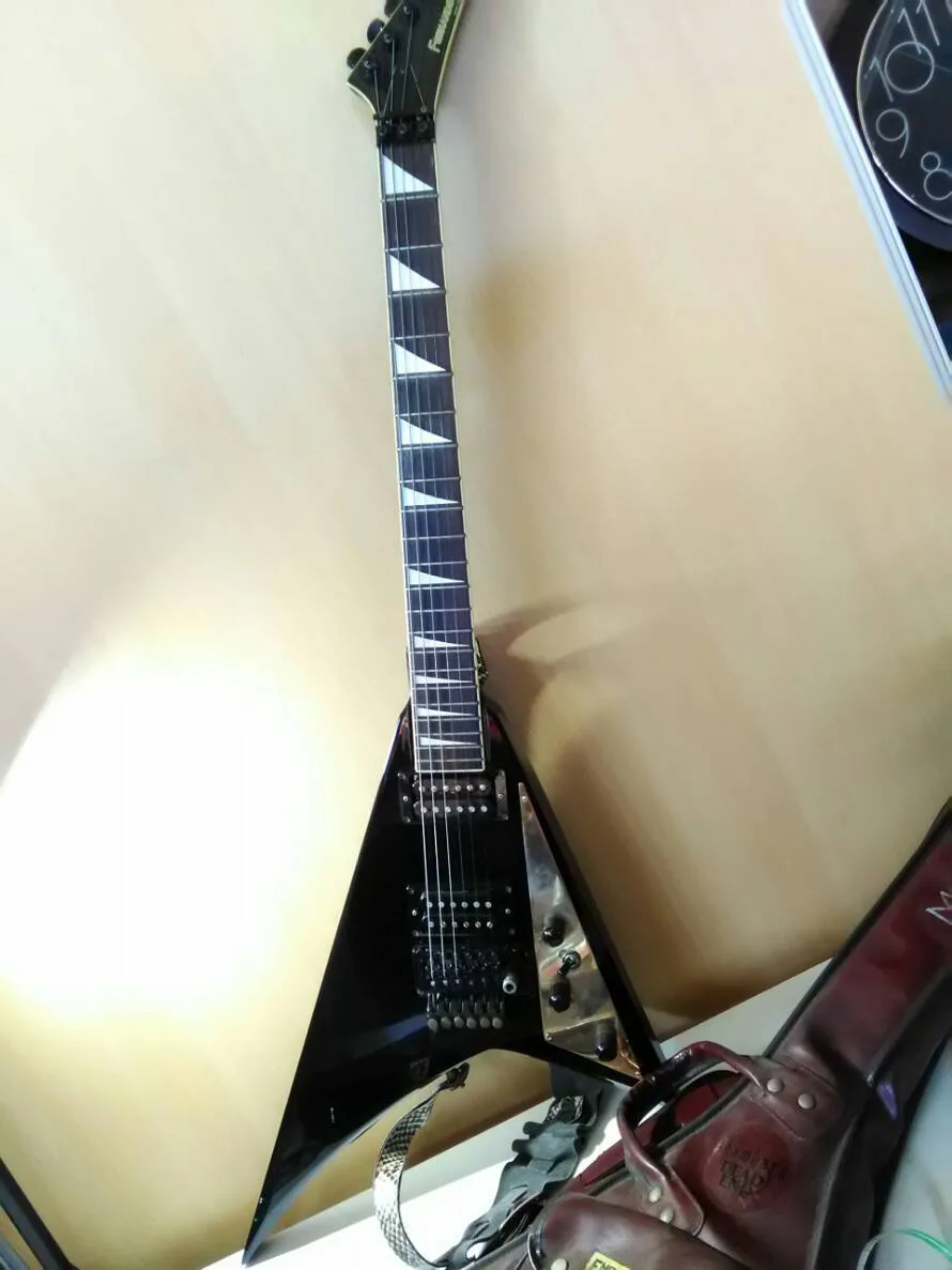  FERNANDES エレキギター （リミテッドエディション Maxon ケース付き）